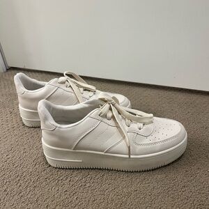 Women's Cream Sneakers